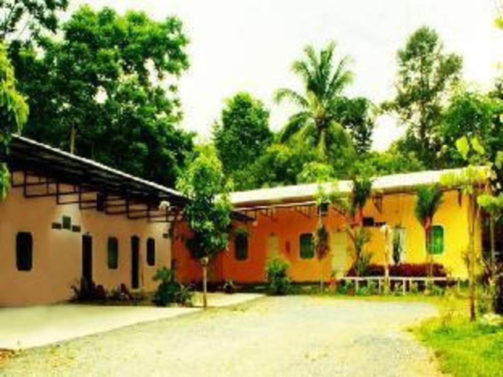 Kanta Hill Resort Nakhon Si Thammarat Exterior photo
